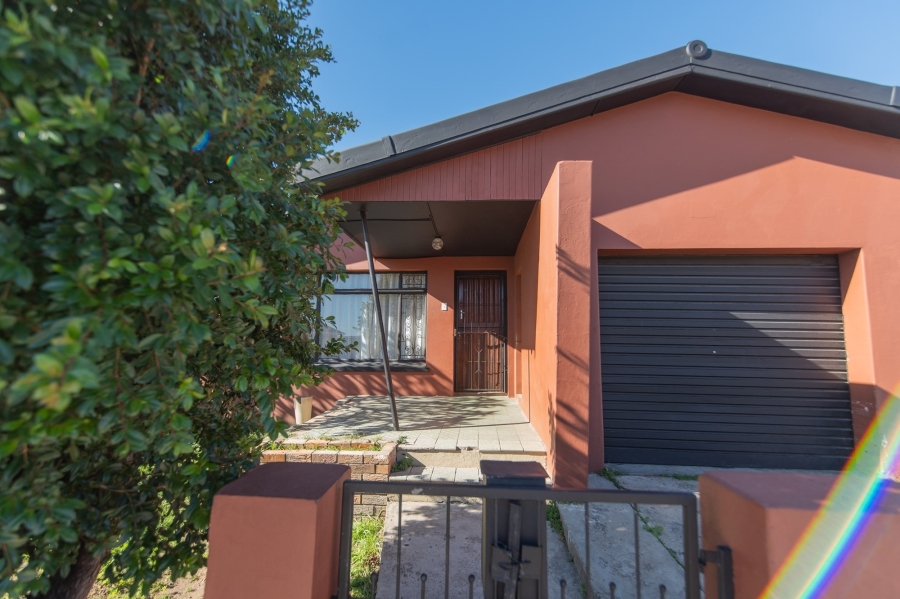 2 Bedroom Property for Sale in Korsten Eastern Cape